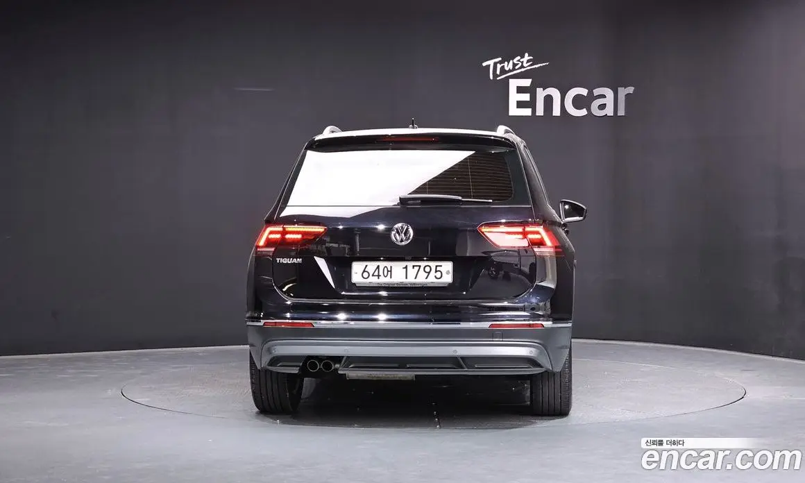 Volkswagen Tiguan 2018 2.0 автомат (гидро), фото 4