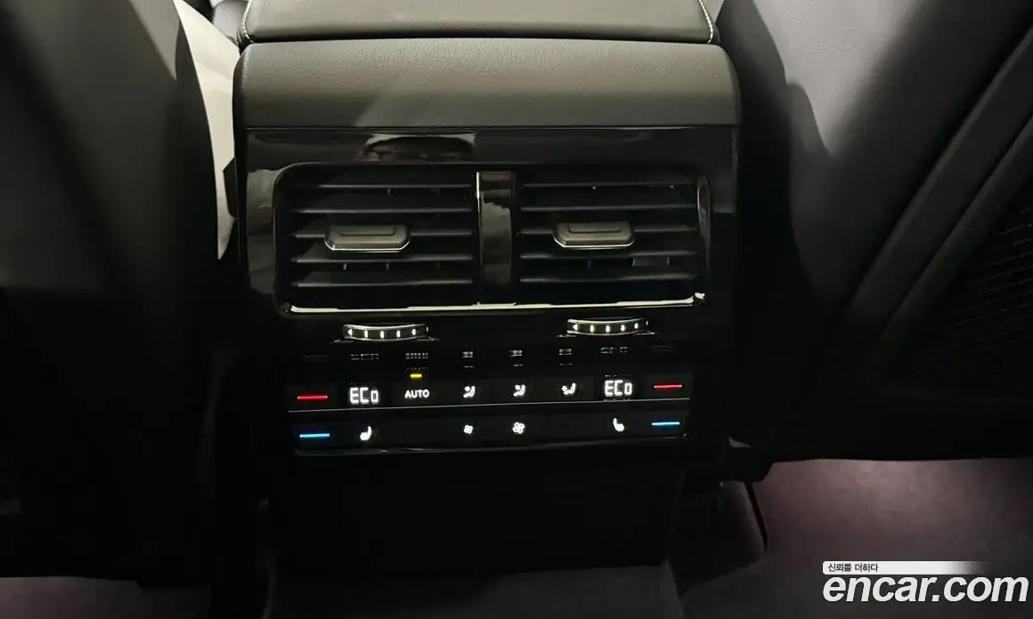 Volkswagen Touareg 2026 3.0 автомат (гидро), фото 18 Volkswagen Touareg 2026 3.0 автомат (гидро), фото 18
