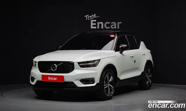 Volvo XC40 2020 2.0 автомат (гидро), миниатюра 1 Volvo XC40 2020 2.0 автомат (гидро), миниатюра 1