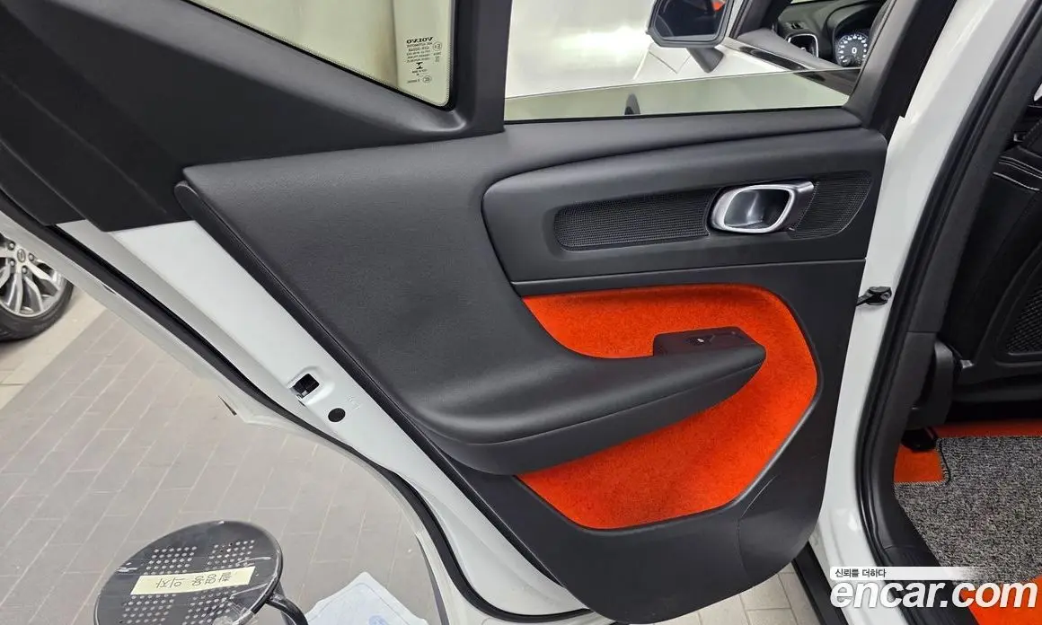 Volvo XC40 2020 2.0 автомат (гидро), фото 15 Volvo XC40 2020 2.0 автомат (гидро), фото 15