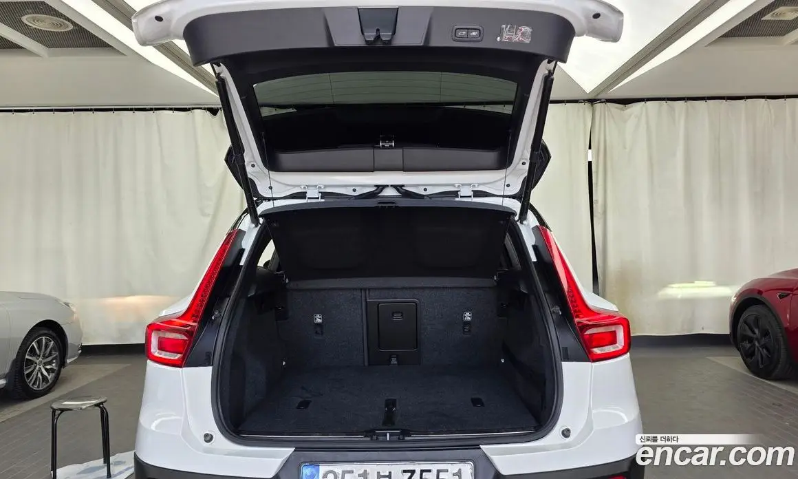 Volvo XC40 2020 2.0 автомат (гидро), фото 26 Volvo XC40 2020 2.0 автомат (гидро), фото 26