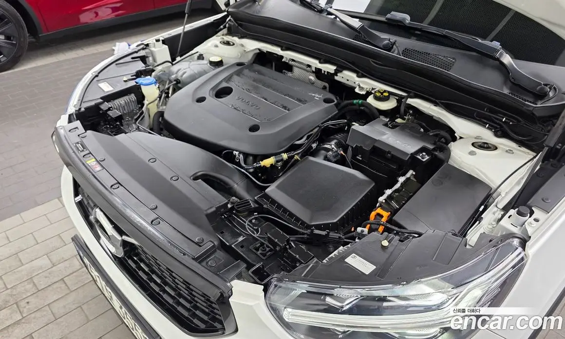 Volvo XC40 2020 2.0 автомат (гидро), фото 6 Volvo XC40 2020 2.0 автомат (гидро), фото 6