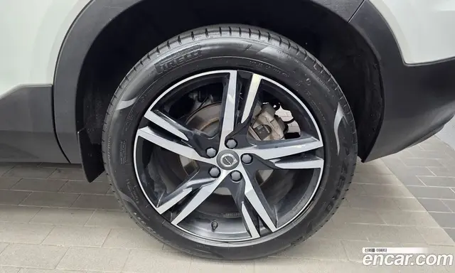 Volvo XC40 2020 2.0 автомат (гидро), миниатюра 7 Volvo XC40 2020 2.0 автомат (гидро), миниатюра 7