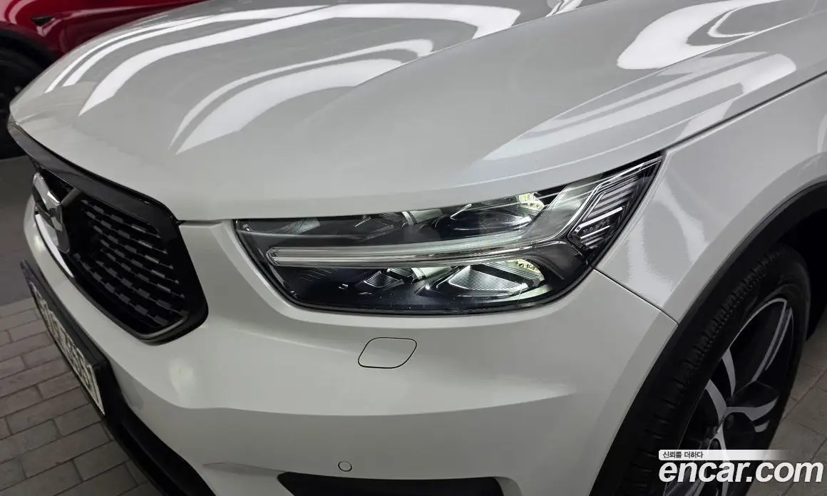 Volvo XC40 2020 2.0 автомат (гидро), фото 8 Volvo XC40 2020 2.0 автомат (гидро), фото 8