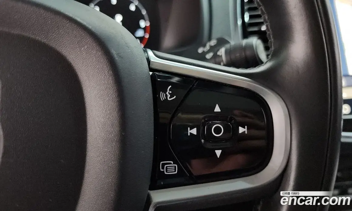 Volvo XC90 2017 2.0 автомат (гидро), фото 16 Volvo XC90 2017 2.0 автомат (гидро), фото 16