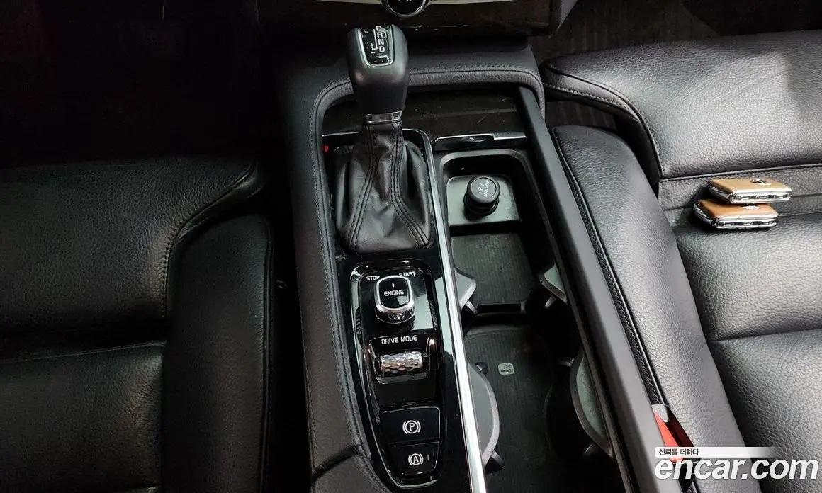 Volvo XC90 2017 2.0 автомат (гидро), фото 9 Volvo XC90 2017 2.0 автомат (гидро), фото 9
