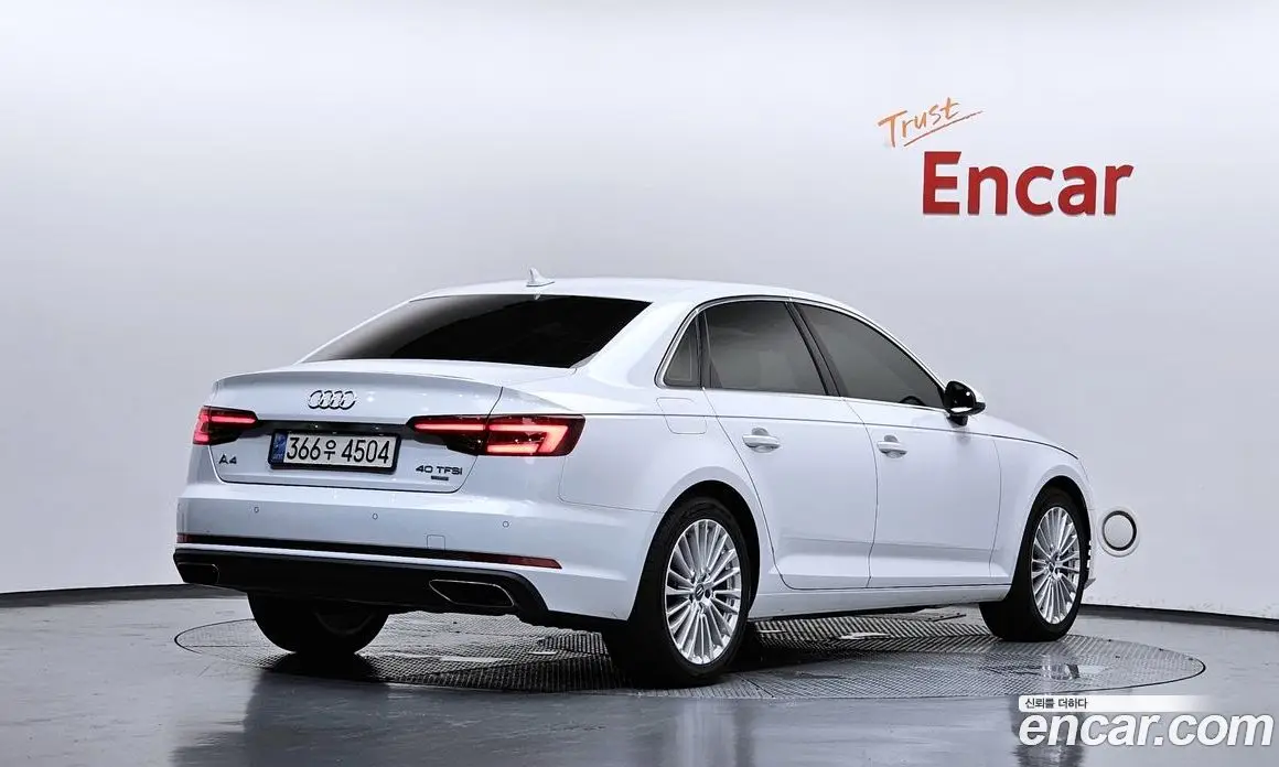 Audi A4 2019 2.0 автомат (гидро), фото 2 Audi A4 2019 2.0 автомат (гидро), фото 2