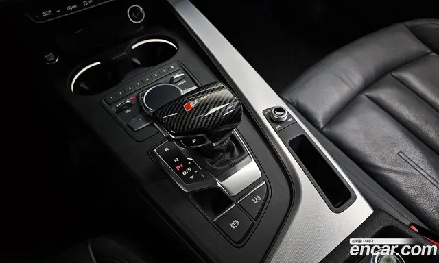 Audi A4 2019 2.0 автомат (гидро), миниатюра 12
