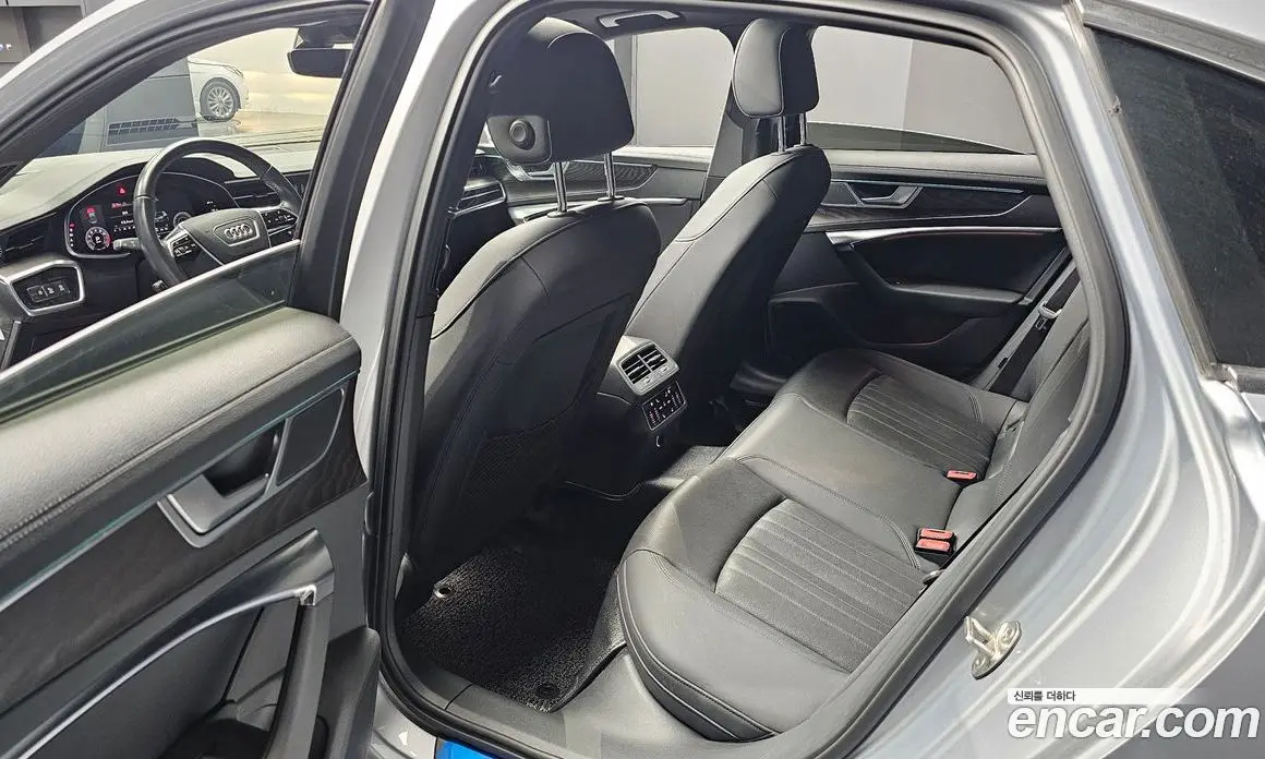 Audi A6 2020 2.0 автомат (гидро), фото 16 Audi A6 2020 2.0 автомат (гидро), фото 16