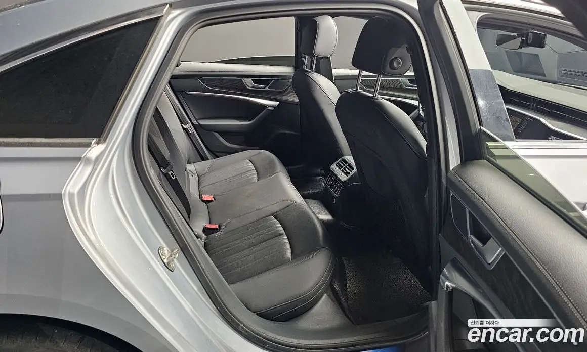 Audi A6 2020 2.0 автомат (гидро), фото 18 Audi A6 2020 2.0 автомат (гидро), фото 18