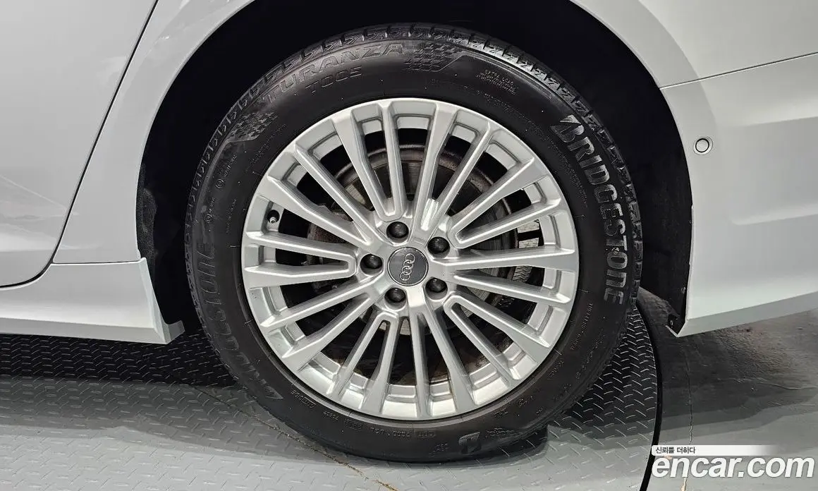 Audi A6 2020 2.0 автомат (гидро), фото 7 Audi A6 2020 2.0 автомат (гидро), фото 7