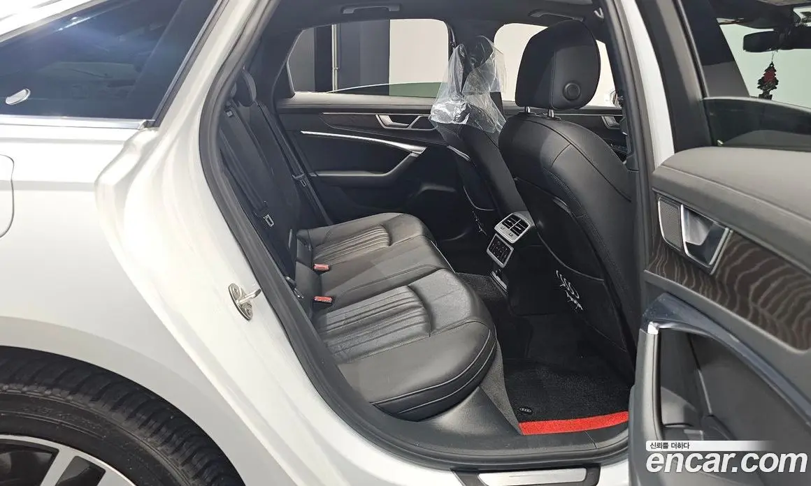 Audi A6 2021 2.0 автомат (гидро), фото 12