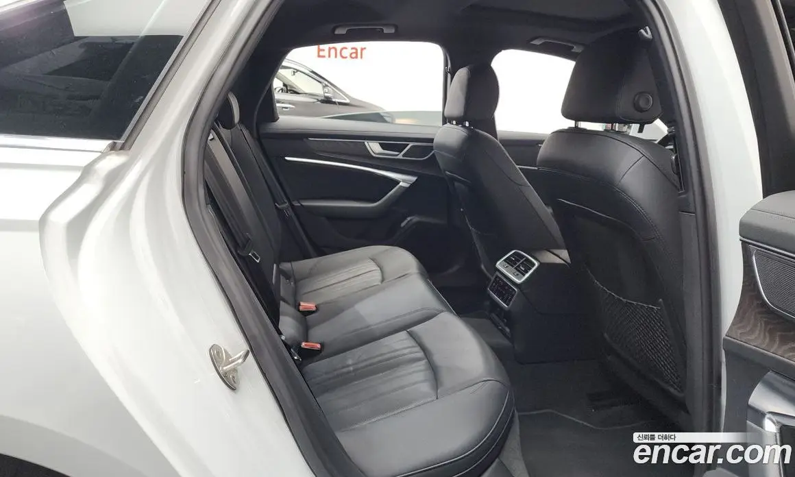 Audi A6 2022 2.0 автомат (гидро), фото 12