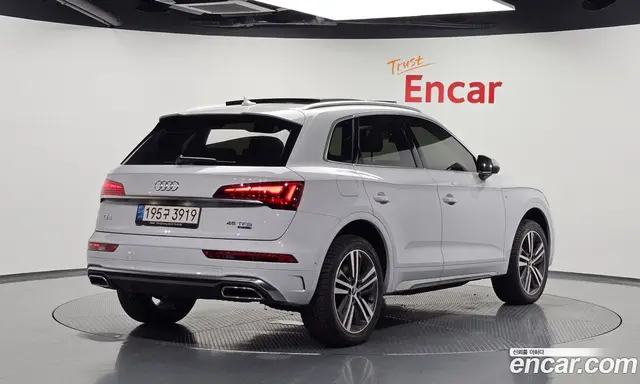 Audi Q5 2021 2.0 автомат (гидро), миниатюра 2 Audi Q5 2021 2.0 автомат (гидро), миниатюра 2