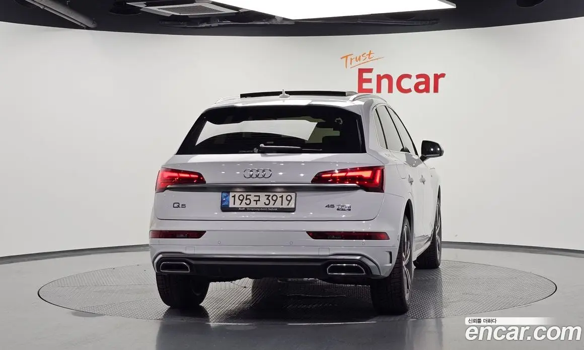 Audi Q5 2021 2.0 автомат (гидро), фото 4 Audi Q5 2021 2.0 автомат (гидро), фото 4