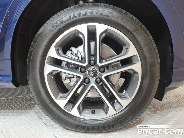 Audi Q5 2025 2.0 автомат (гидро), миниатюра 5 Audi Q5 2025 2.0 автомат (гидро), миниатюра 5