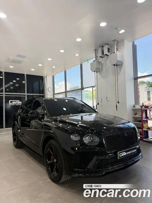 Bentley Bentayga 2024 4.0 автомат (гидро), фото 3 Bentley Bentayga 2024 4.0 автомат (гидро), фото 3