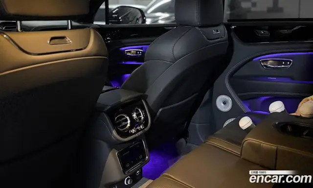Bentley Bentayga 2024 4.0 автомат (гидро), миниатюра 10 Bentley Bentayga 2024 4.0 автомат (гидро), миниатюра 10