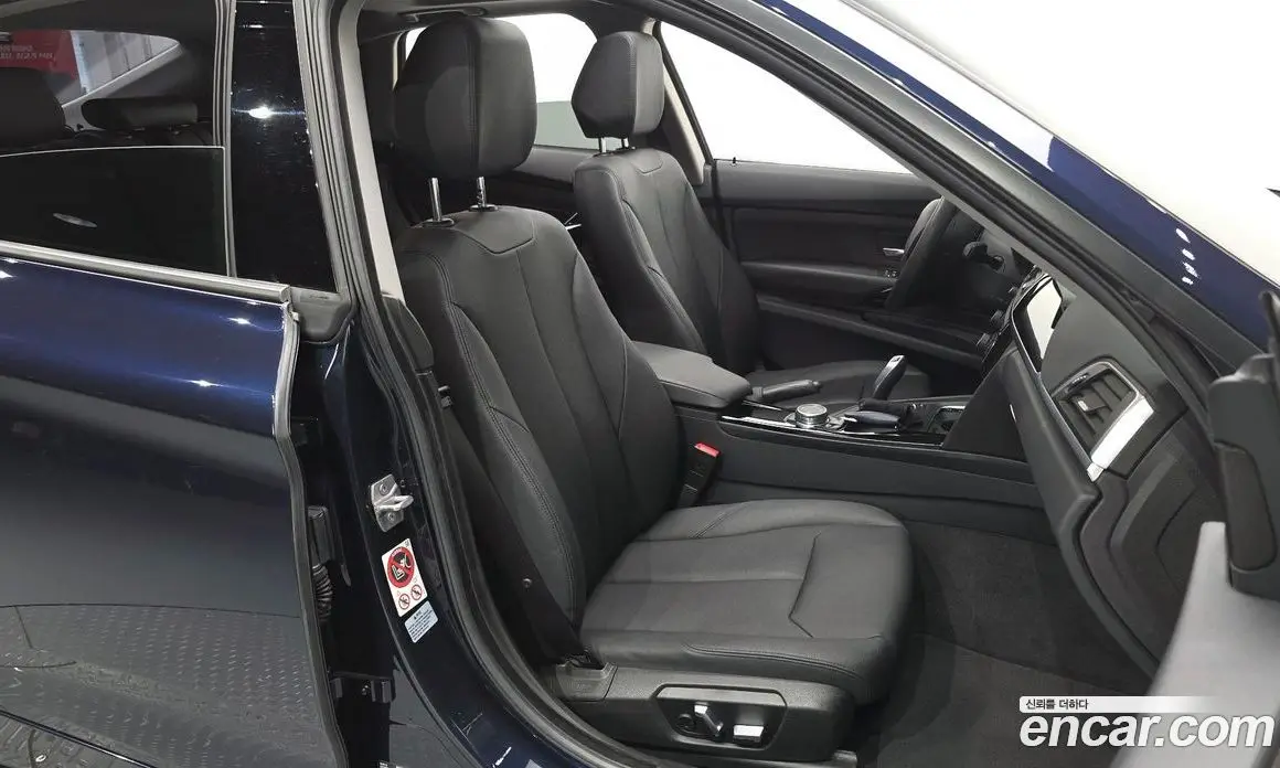 BMW 3 серия 2017 2.0 автомат (гидро), фото 15 BMW 3 серия 2017 2.0 автомат (гидро), фото 15