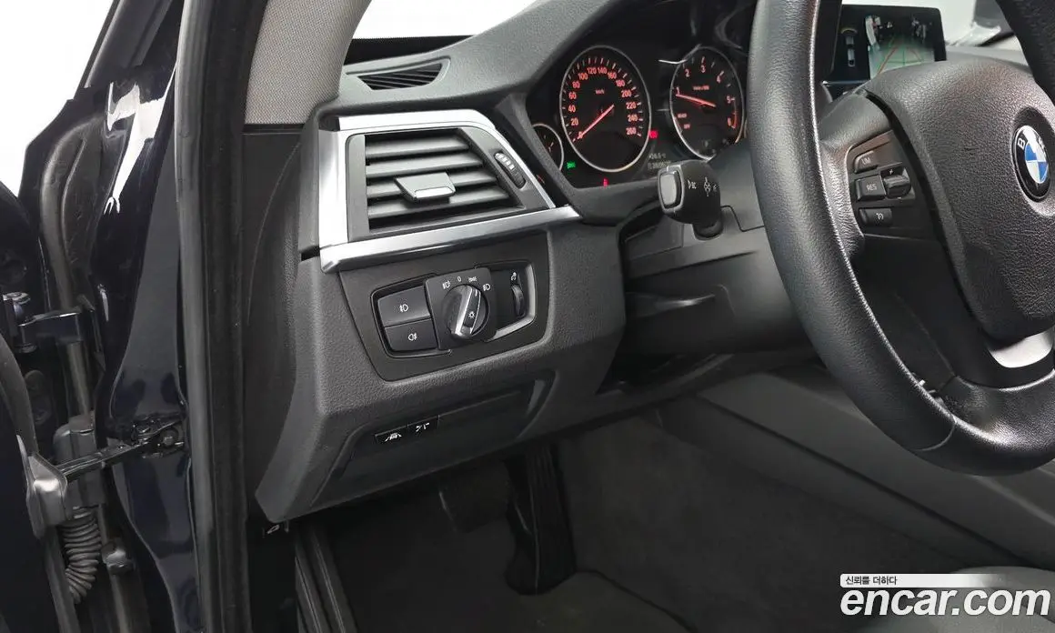 BMW 3 серия 2017 2.0 автомат (гидро), фото 18 BMW 3 серия 2017 2.0 автомат (гидро), фото 18