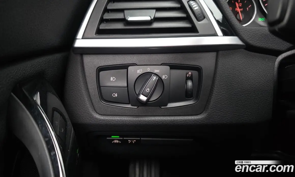 BMW 3 серия 2017 2.0 автомат (гидро), фото 27 BMW 3 серия 2017 2.0 автомат (гидро), фото 27