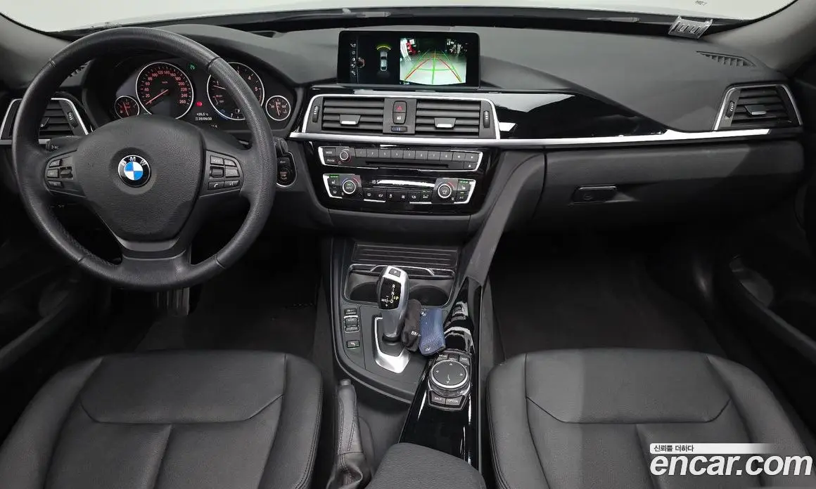 BMW 3 серия 2017 2.0 автомат (гидро), фото 9 BMW 3 серия 2017 2.0 автомат (гидро), фото 9