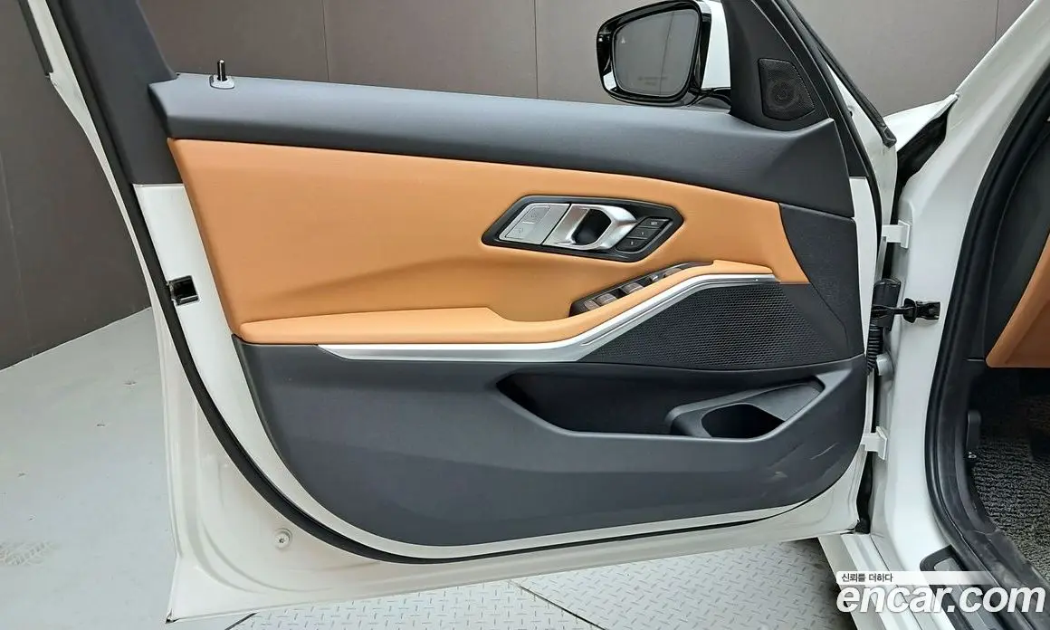 BMW 3 серия 2023 2.0 автомат (гидро), фото 14