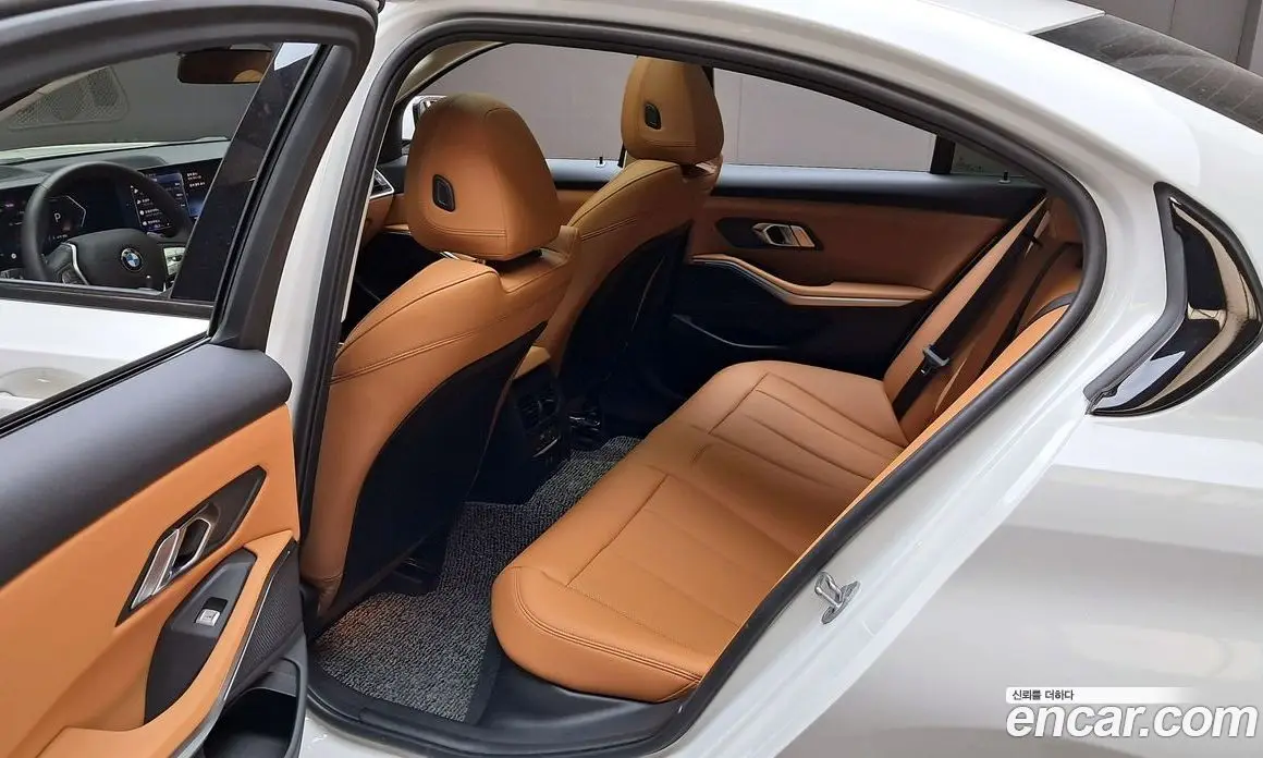 BMW 3 серия 2023 2.0 автомат (гидро), фото 17