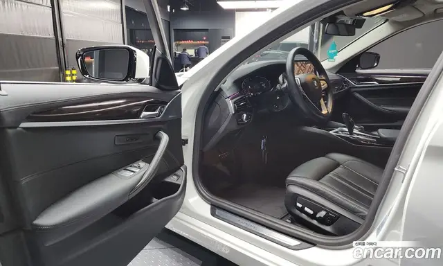 BMW 5 серия 2022 2.0 автомат (гидро), миниатюра 10 BMW 5 серия 2022 2.0 автомат (гидро), миниатюра 10