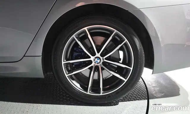 BMW 5 серия 2023 2.0 автомат (гидро), миниатюра 6 BMW 5 серия 2023 2.0 автомат (гидро), миниатюра 6