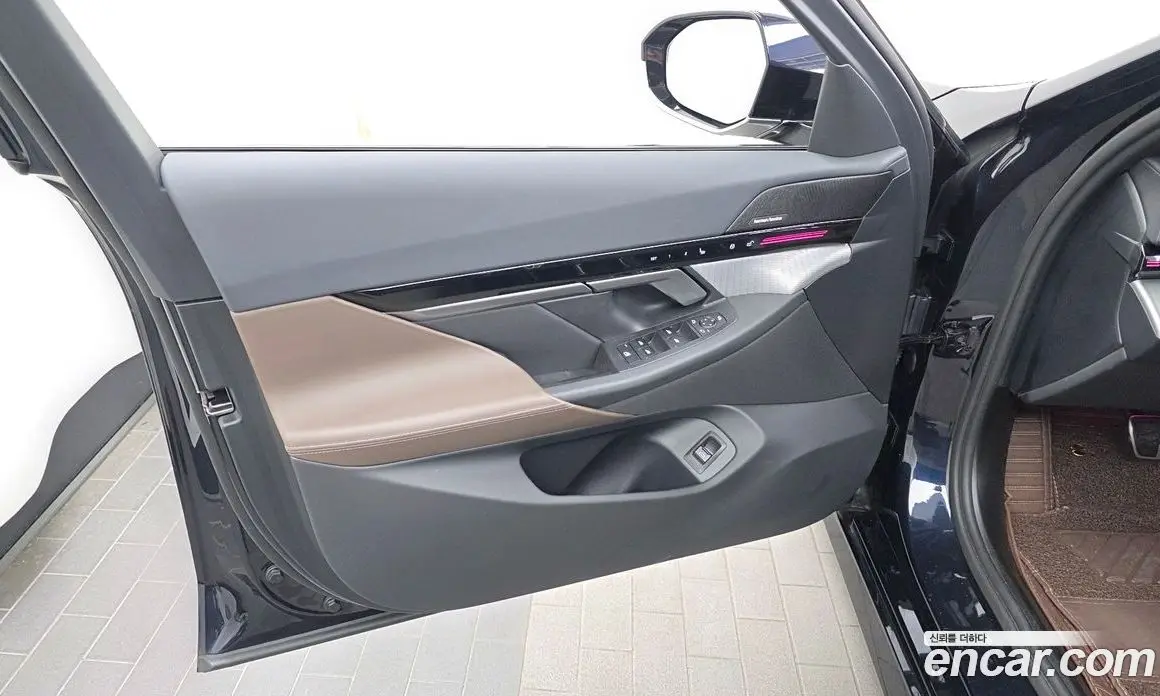 BMW 5 серия 2024 2.0 автомат (гидро), фото 14