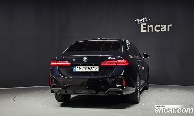 BMW 5 серия 2024 2.0 автомат (гидро), миниатюра 4