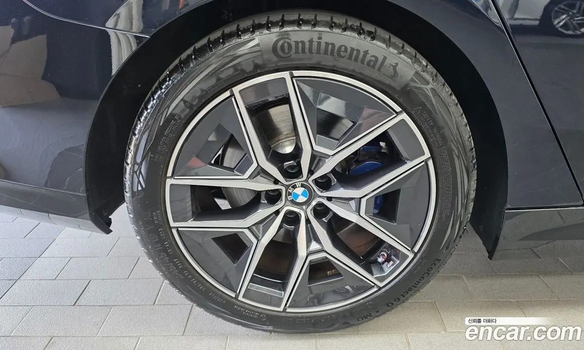BMW 5 серия 2024 2.0 автомат (гидро), фото 5