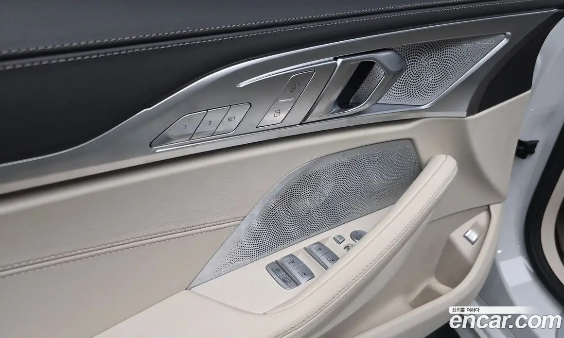 BMW 8 серия 2025 4.4 автомат (гидро), фото 30 BMW 8 серия 2025 4.4 автомат (гидро), фото 30