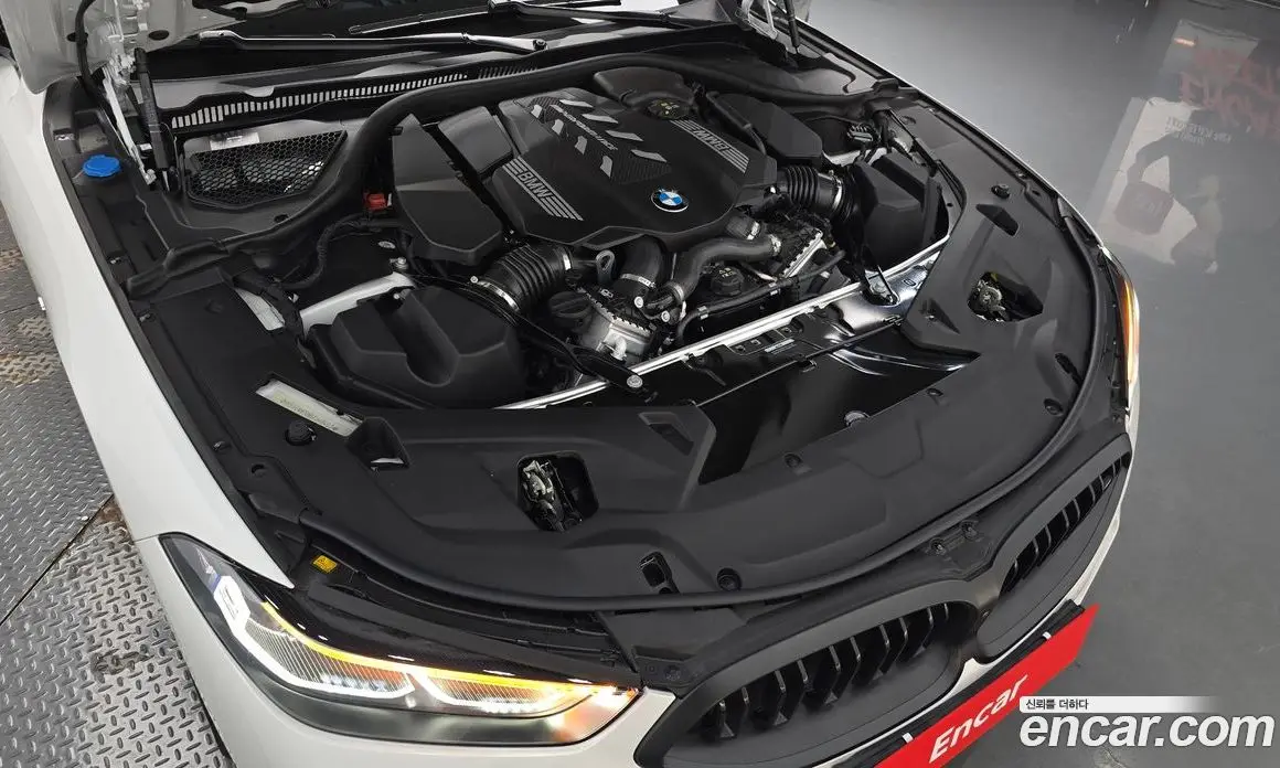 BMW 8 серия 2025 4.4 автомат (гидро), фото 5 BMW 8 серия 2025 4.4 автомат (гидро), фото 5