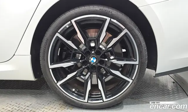 BMW 8 серия 2025 4.4 автомат (гидро), миниатюра 6 BMW 8 серия 2025 4.4 автомат (гидро), миниатюра 6