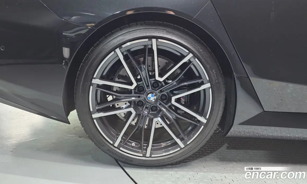 BMW M5 2025 4.4 автомат (гидро), фото 5