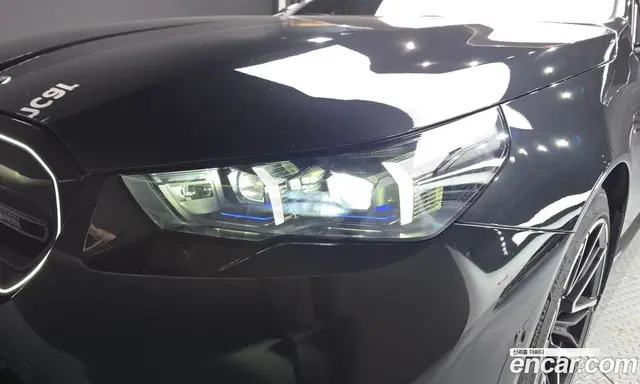 BMW M5 2025 4.4 автомат (гидро), миниатюра 8