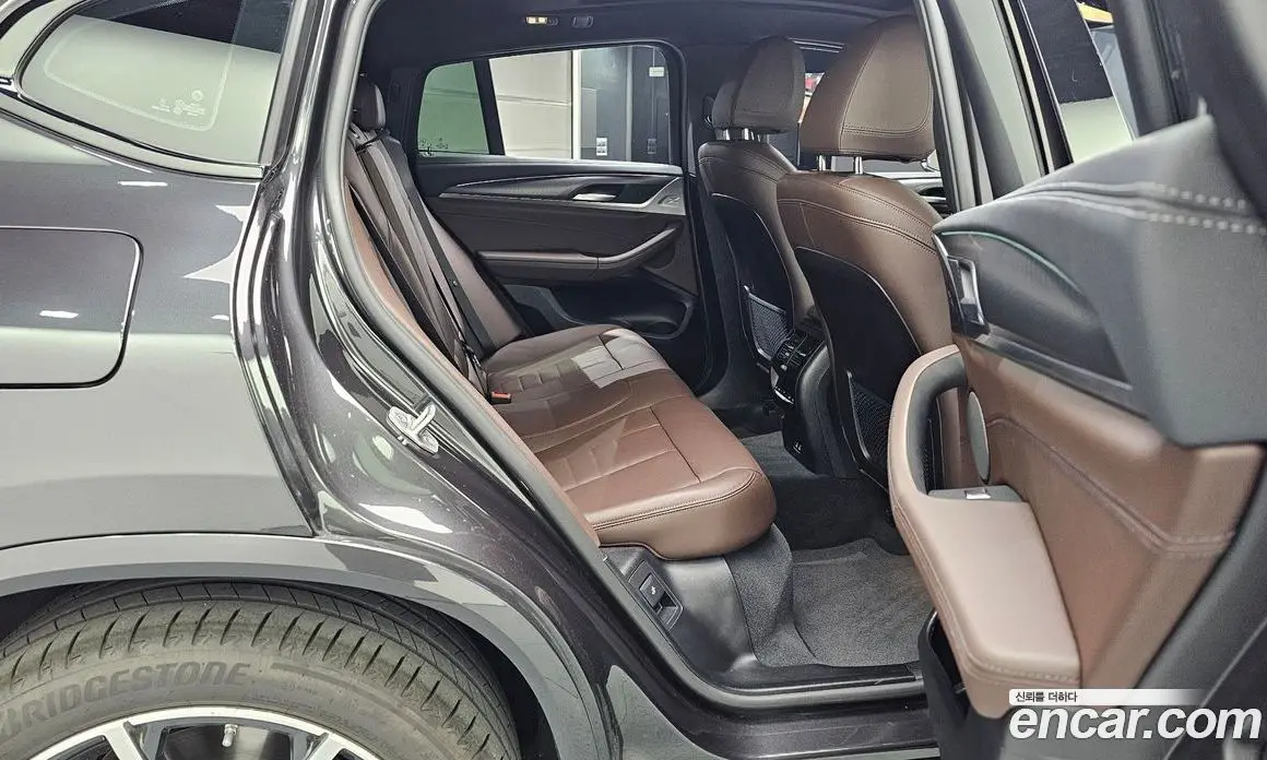 BMW X4 2025 2.0 автомат (гидро), фото 12