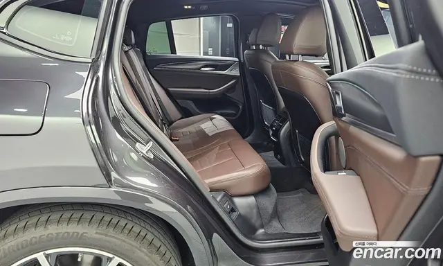 BMW X4 2025 2.0 автомат (гидро), миниатюра 12