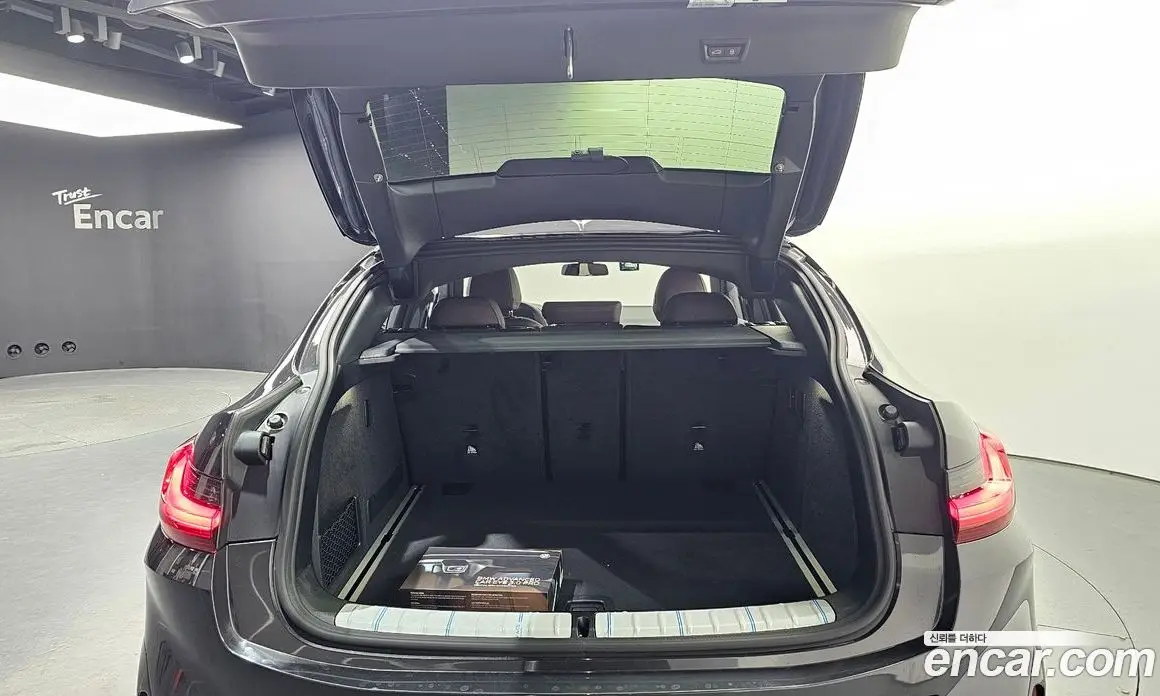 BMW X4 2025 2.0 автомат (гидро), фото 20