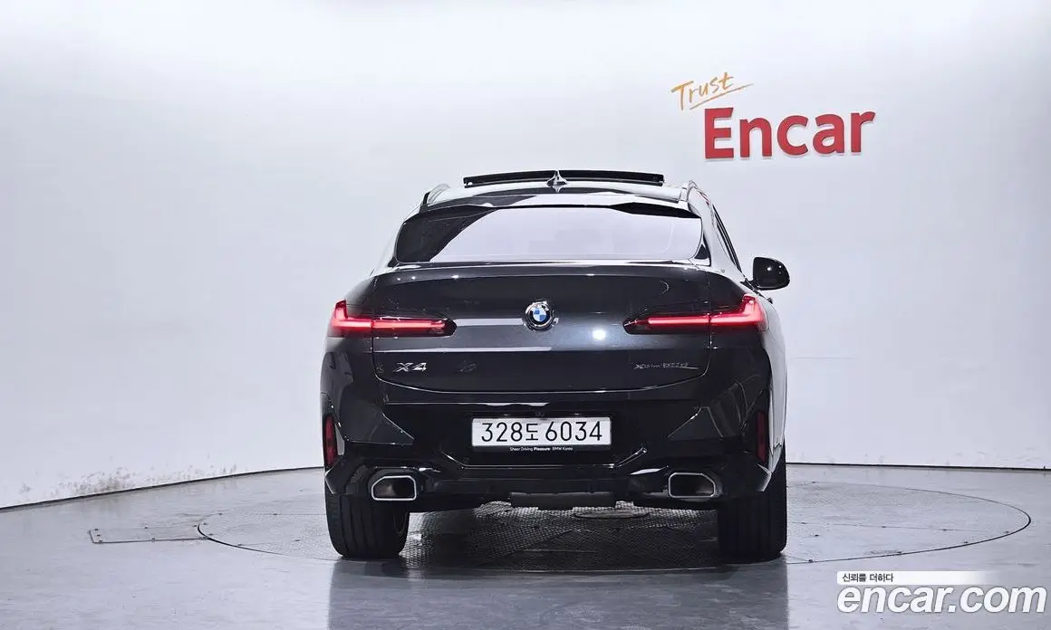 BMW X4 2025 2.0 автомат (гидро), фото 4