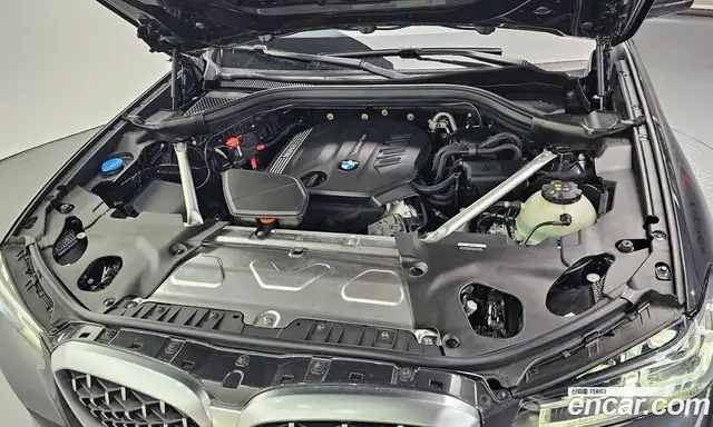 BMW X4 2025 2.0 автомат (гидро), миниатюра 6