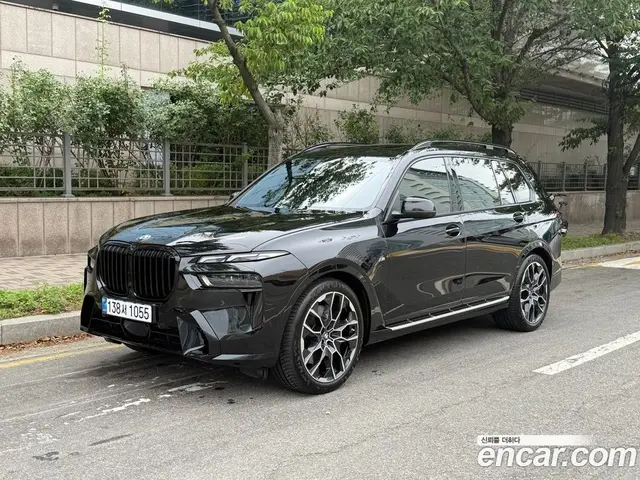 BMW X7 2025 3.0 автомат (гидро), миниатюра 1 BMW X7 2025 3.0 автомат (гидро), миниатюра 1