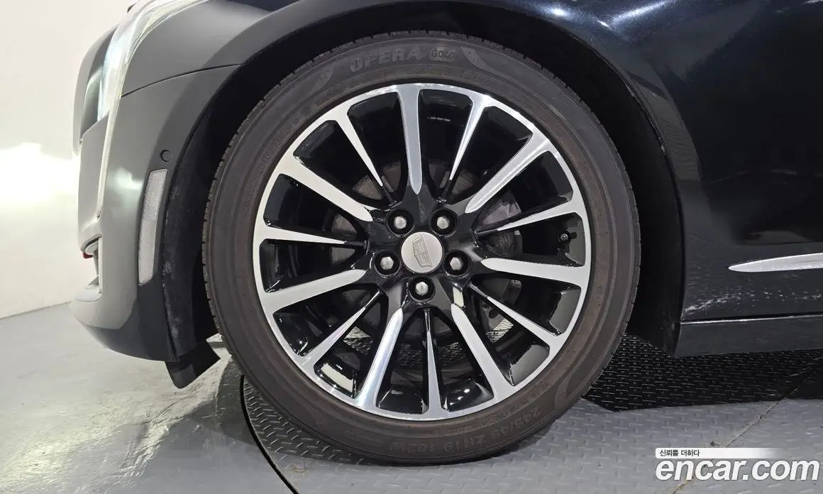 Cadillac CT6 2018 2.0 автомат (гидро), фото 5 Cadillac CT6 2018 2.0 автомат (гидро), фото 5