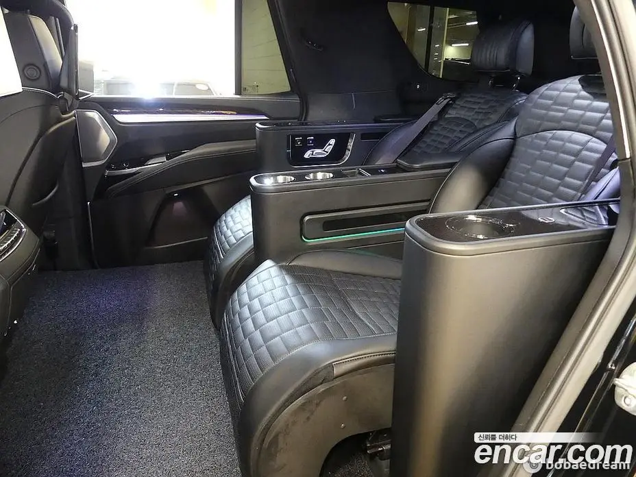 Cadillac Escalade 2025 6.2 автомат (гидро), фото 15 Cadillac Escalade 2025 6.2 автомат (гидро), фото 15