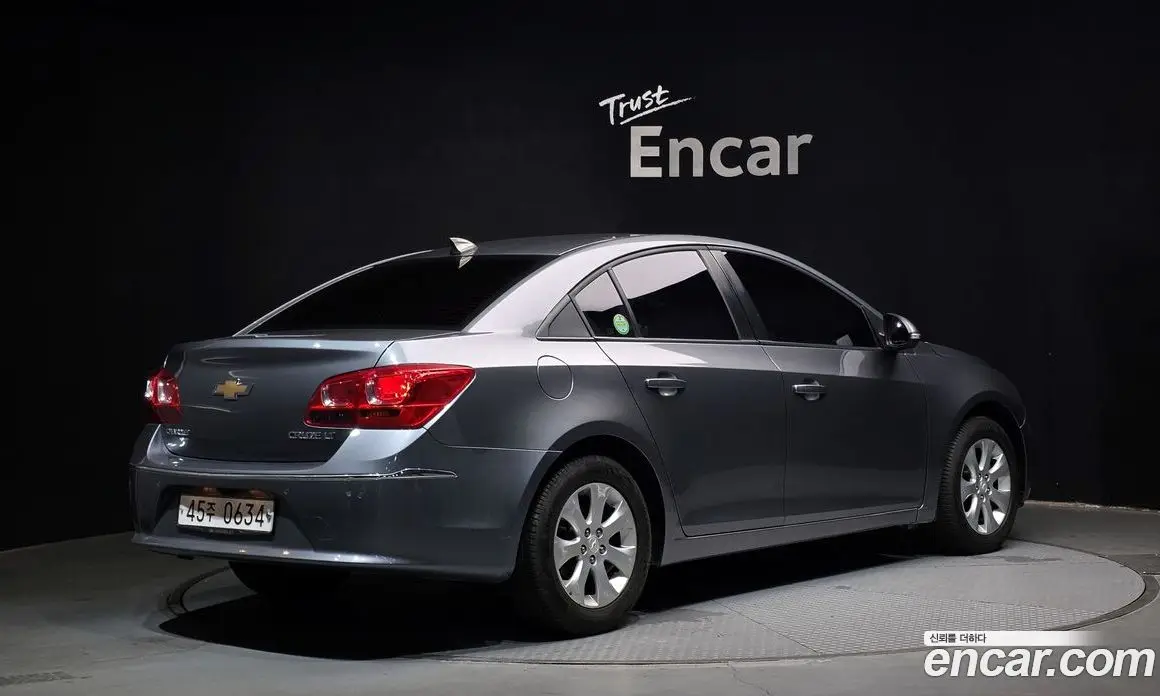 Chevrolet Cruze 2016 1.8 автомат (гидро), фото 2 Chevrolet Cruze 2016 1.8 автомат (гидро), фото 2