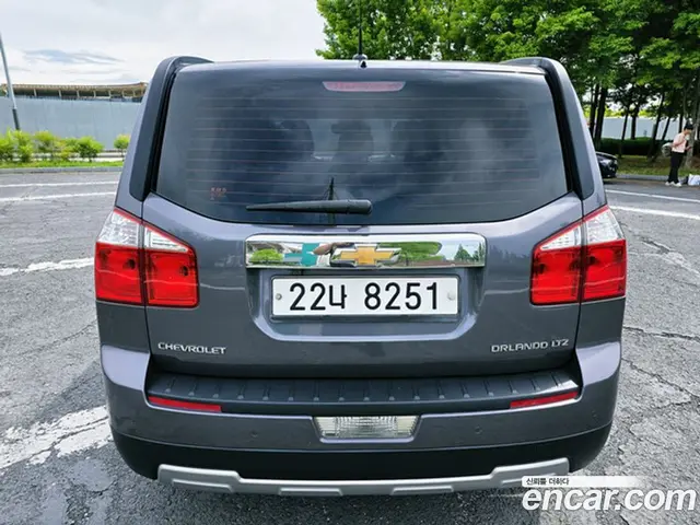 Chevrolet Orlando 2012 2.0 автомат (гидро), миниатюра 3