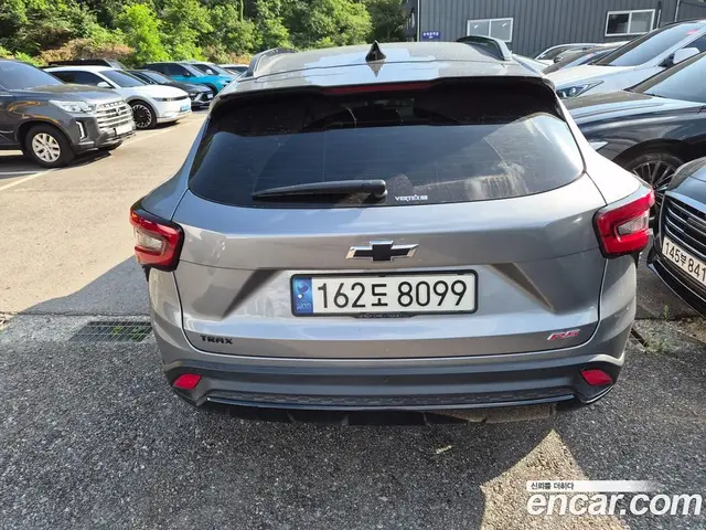 Chevrolet Trax 2023 1.2 автомат (гидро), миниатюра 3