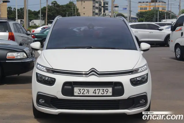 Citroen C4 Picasso 2017 1.6 автомат (гидро), миниатюра 1 Citroen C4 Picasso 2017 1.6 автомат (гидро), миниатюра 1